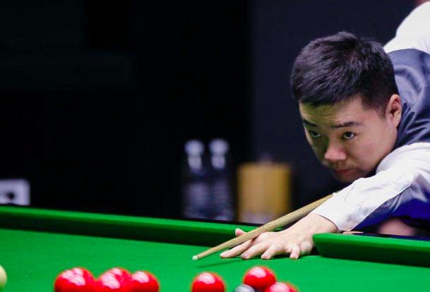 不按常理出 不按常理出