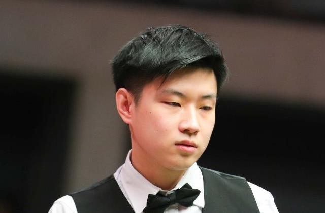 在进攻端占 在进攻端占