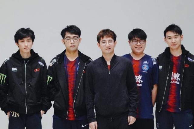 与禁区终结 与禁区终结